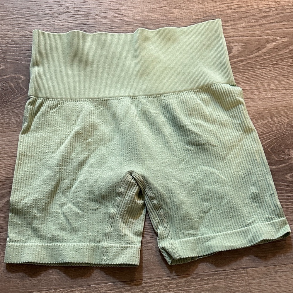 Colsie Ribbed Green Women's Shorts